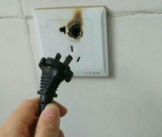 为什么插座老是烧插头