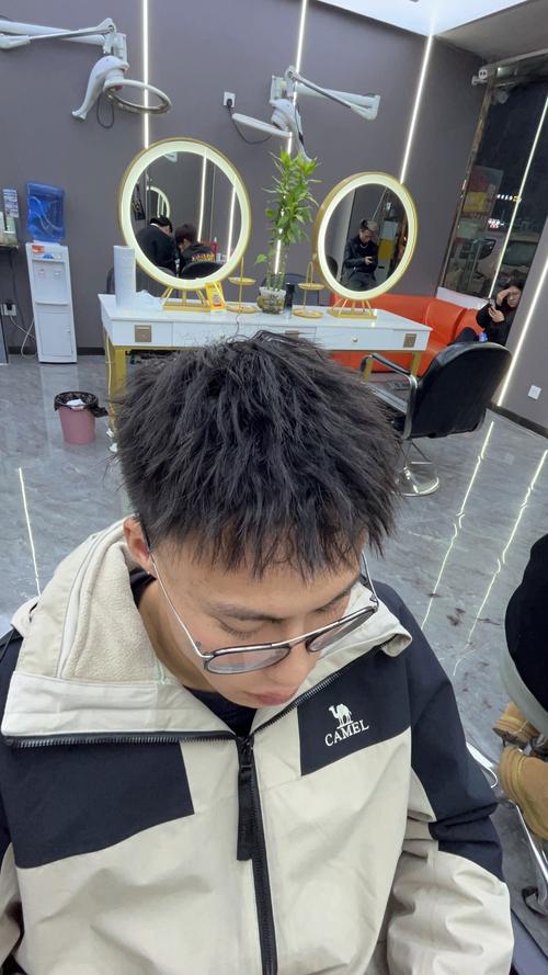 摩根烫多少钱一般理发店