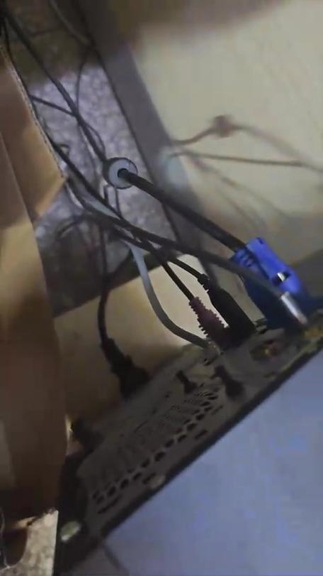 笔记本黑屏长按电源键无法关机