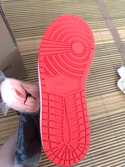 aj1鞋垫鼓起来了截图2