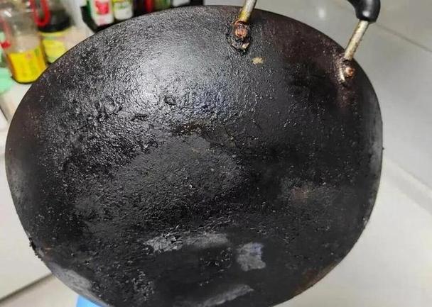 炒锅上的黑色膜破了截图1