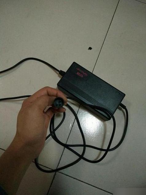 电动车充电器没声音
