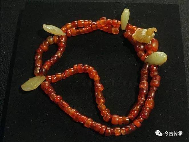 高古玉正确的盘玩方法