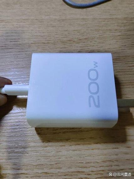 vivo手机快充电器功率是多少