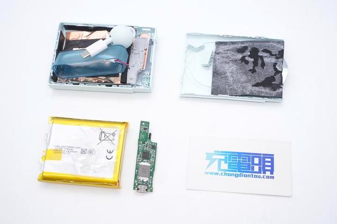 oppo普通移动电源拆解