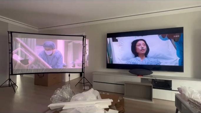 投影仪投到天花板上躺着看可以吗截图3