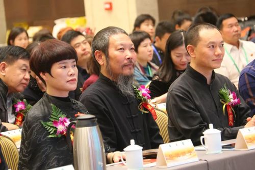 微尘书院掌门人简历 微尘书院掌门人简历