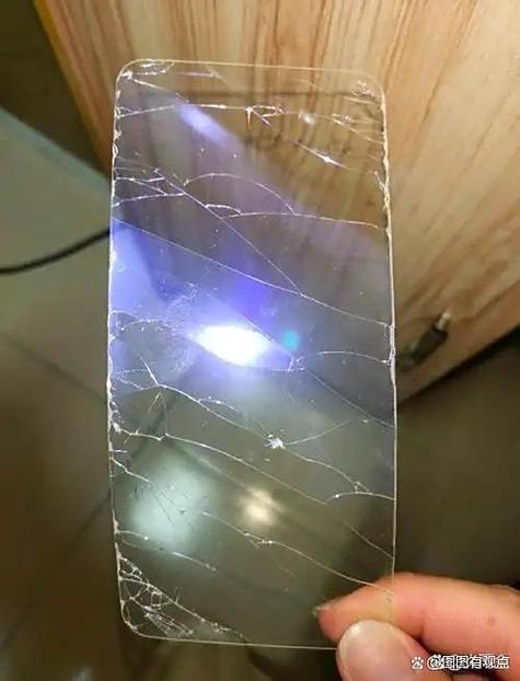 手机钢化膜会碎裂吗截图3