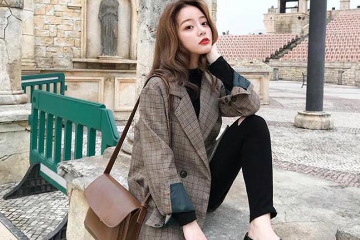 女生愿意穿你的外套代表什么