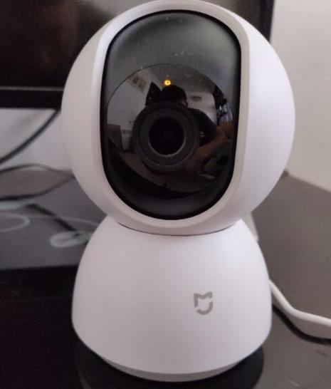 摄像头黄灯亮代表什么