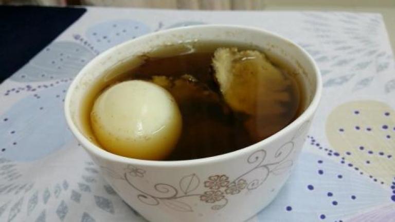 吃糖能吃鸡蛋吗什么时候可以吃鸡