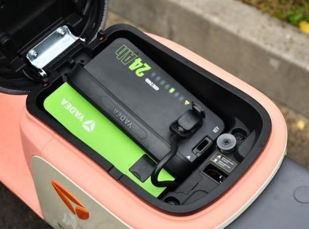 雅迪电动车v20电池型号