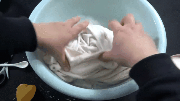 染衣服加盐正确方法
