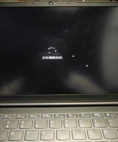 电脑白屏的故障原因