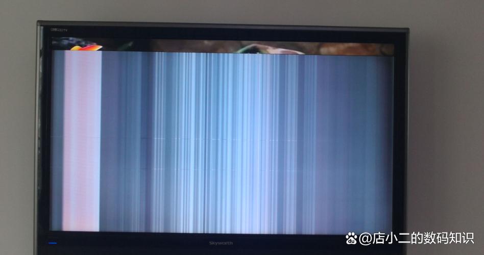 液晶电视一半亮一半暗是什么原因