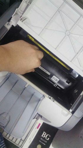 京瓷1020更换墨盒图解