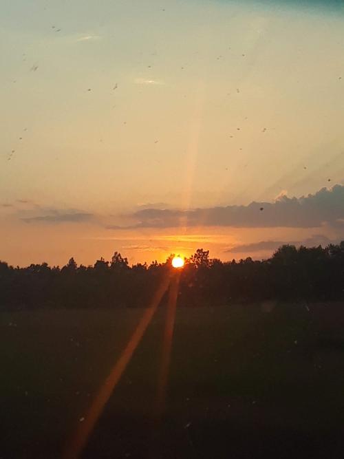 无限曙光念夕空