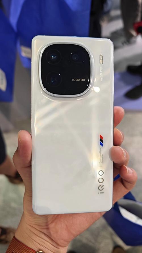 iqoo12是什么牌子的手机