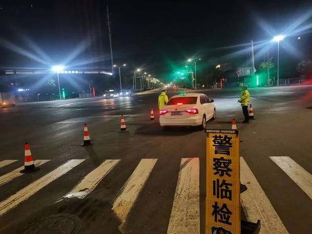 酒驾看到交警前跑了 酒驾看到交警前跑了