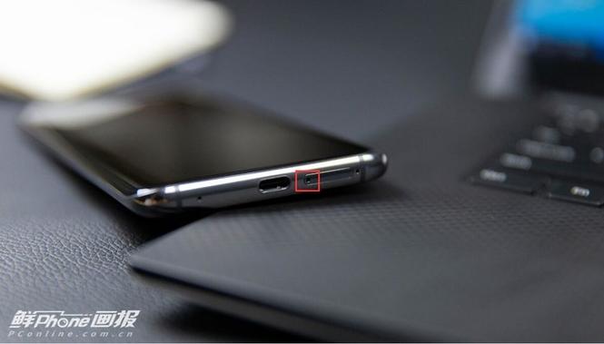 mate20pro卡槽在哪里