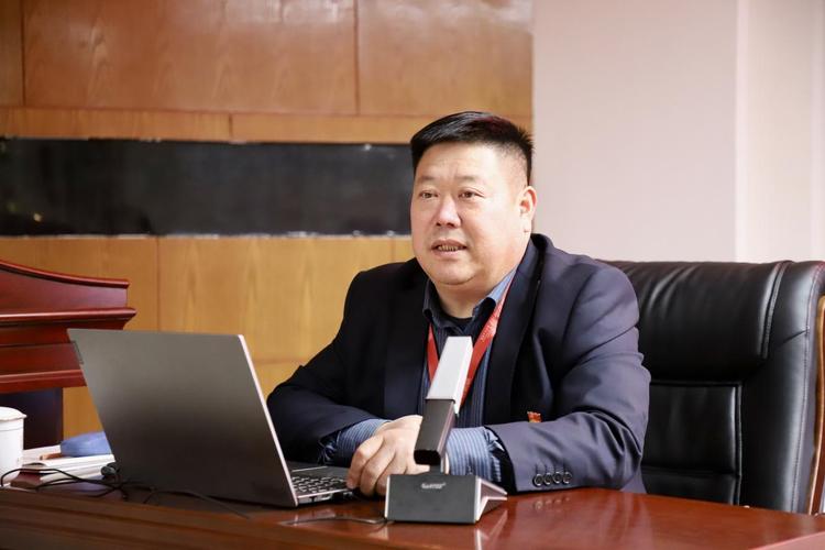 崔成云个人简介
