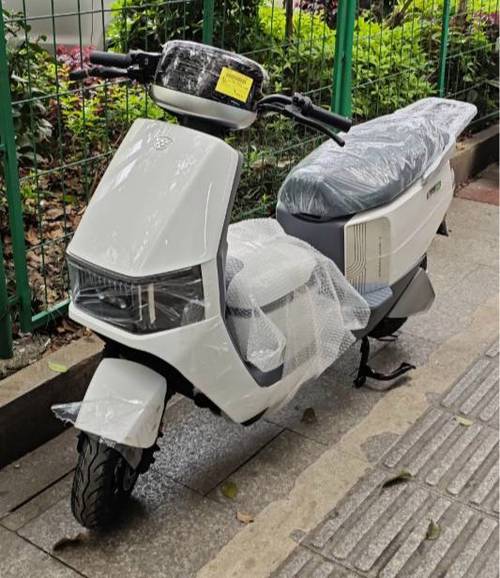小电动滑板车